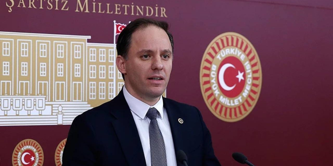 İBB'ye ait araçların AKP teşkilatlarına tahsisi ile ilgili CHP'den suç duyurusu