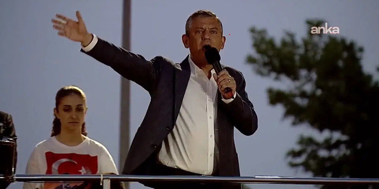 Özgür Özel'den Erdoğan'a: 'Tanıdığın güne de atadığın güne de...'