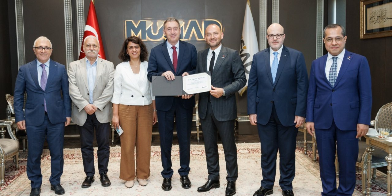 DEM Parti Eş Genel Başkanları'ndan MÜSİAD'a ziyaret