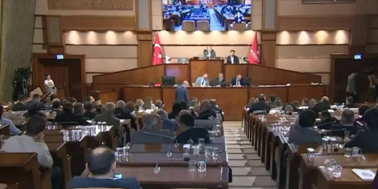 İBB, İlim Yayma Cemiyeti'ne verilen binayı geri aldı