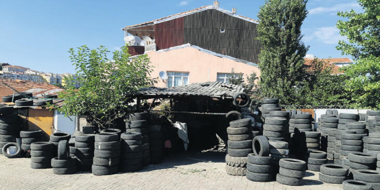 LASTİKLER ARASINDA 500 YILLIK TARİHİ ŞAPEL