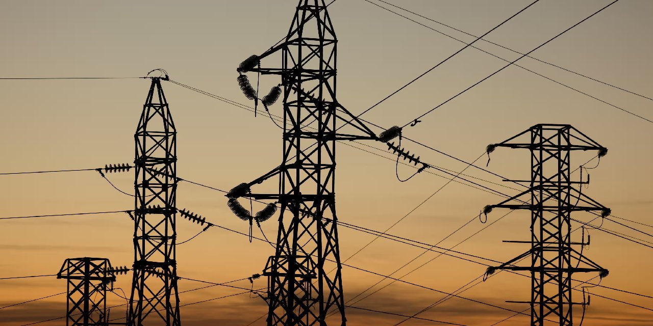 Elektrik dağıtım şirketlerine 4 ayda kamudan 12 milyar ödeme yapıldı