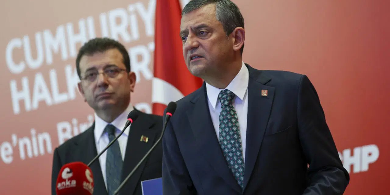 Bu anketi açıkladı, erken seçim için tarih verdi: İşte Özgür Özel’in duyurduğu anketin ayrıntıları!