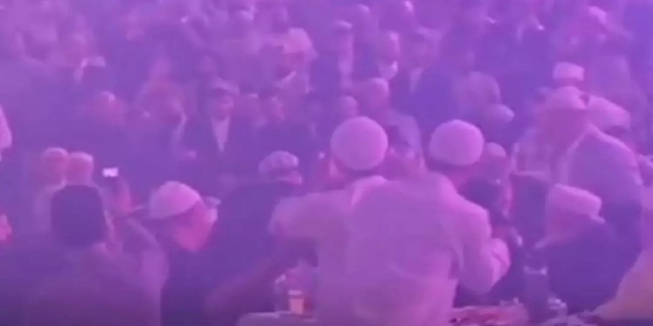 Menzil Tarikatı’ndaki havai fişekli nişan töreni gündem oldu