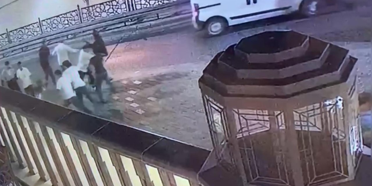 Taksim'de bir kişi darbedilerek öldürüldü: Şüphelilerin 82 suç kaydı çıktı
