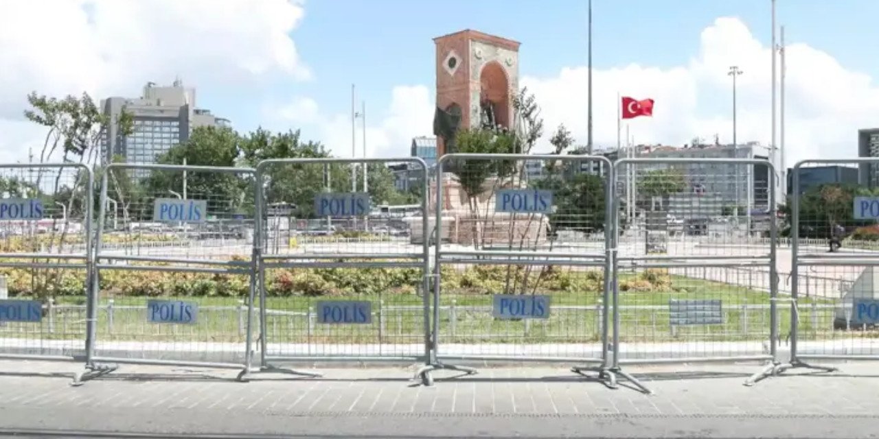 Taksim araç ve yaya trafiğine kapatıldı