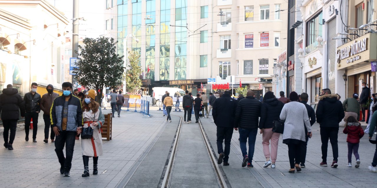İstiklal Caddesi turistlere kaldı