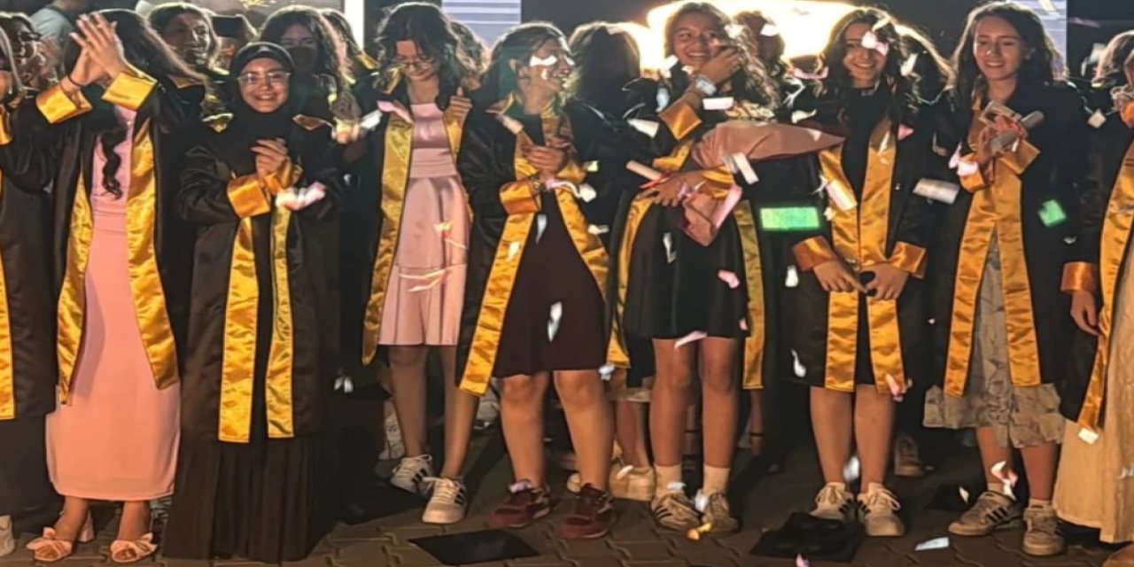 Ertuğrul Özkök: Kep fırlatan İmam Hatipli kızlar kime “bizi mankurtlaştıramazsınız” dediler