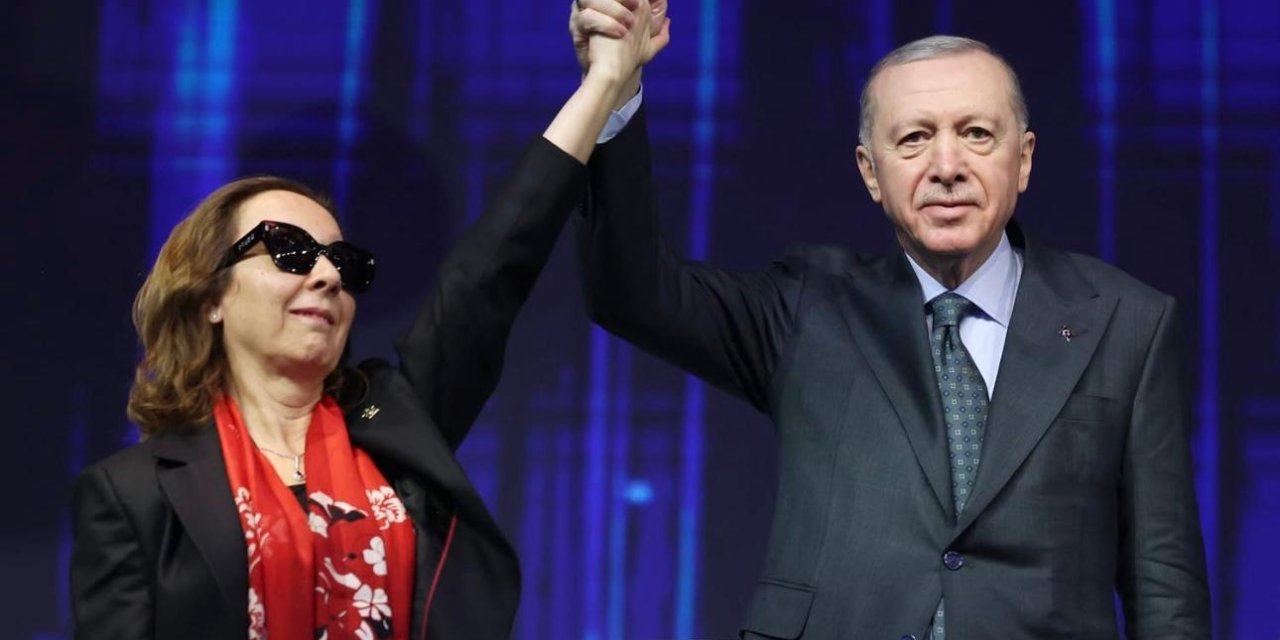 Ertuğrul Özkök: Farkında mısınız AKP içinden, 19 Mart Rejimi ile ilgili çok vahim bir ihbar geldi