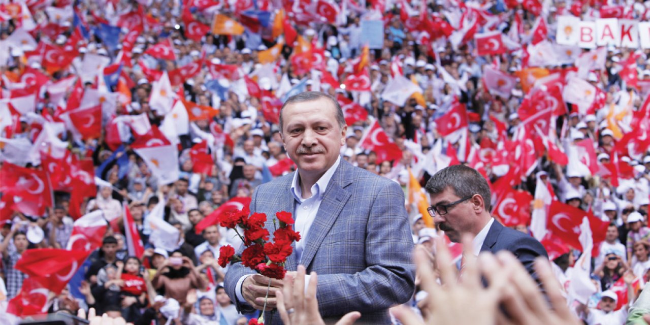 Ertuğrul Özkök: Her 10 Türk’ten kaçı “Erdoğan dönemi devam etmeli” diyor