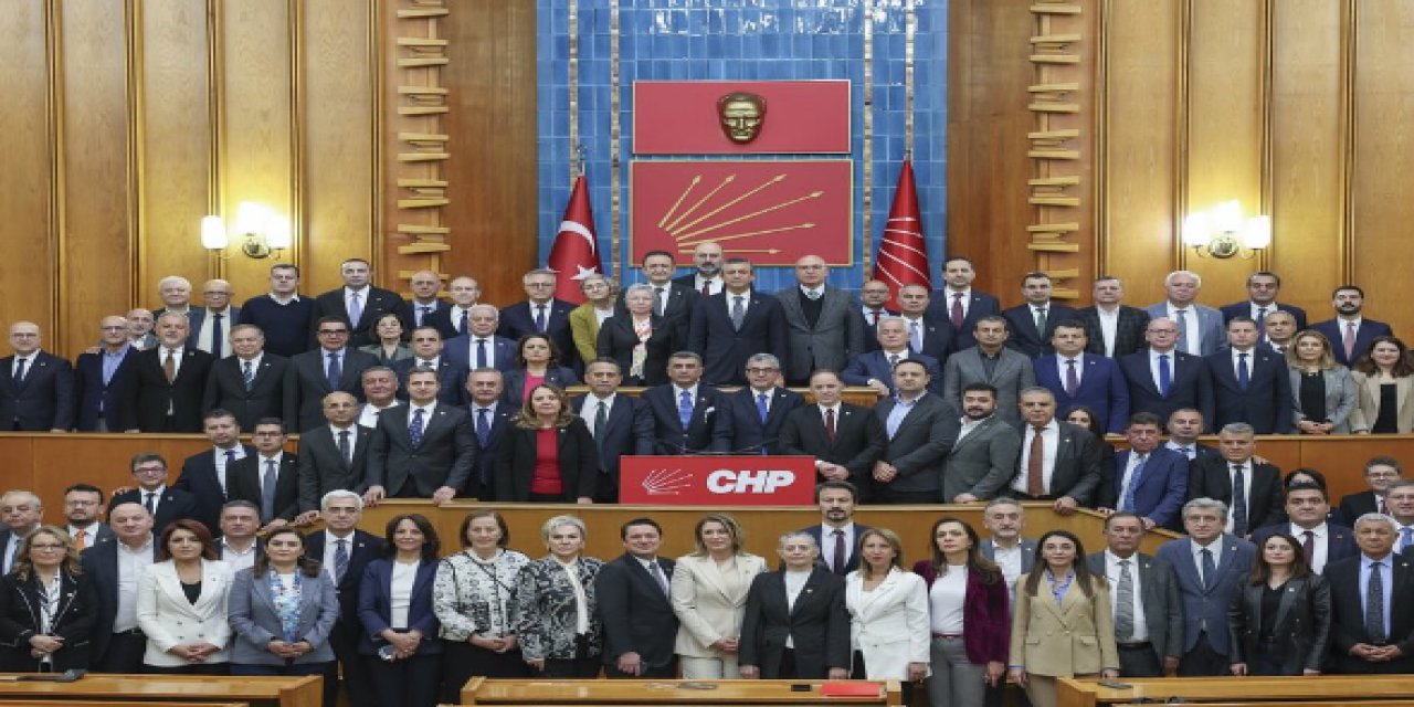CHP Milletvekillerinden ortak açıklama: 'CHP'ye ve demokrasiye saldırılar karşısında dimdik ayaktayız'