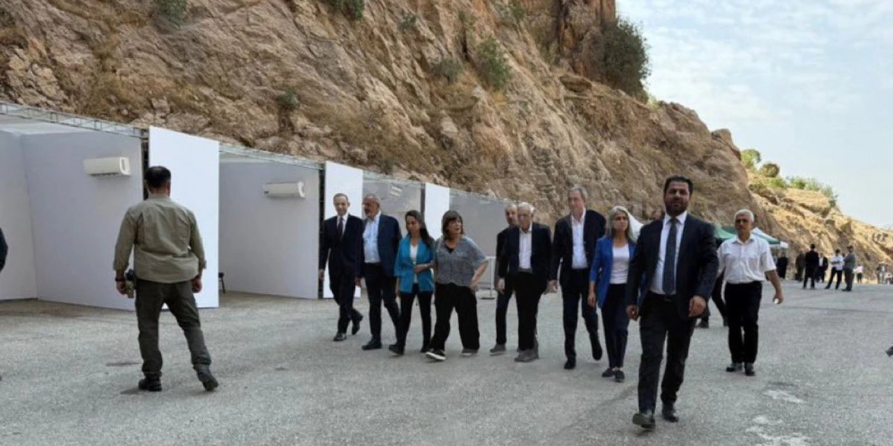 PKK'lı ilk grup silah bıraktı