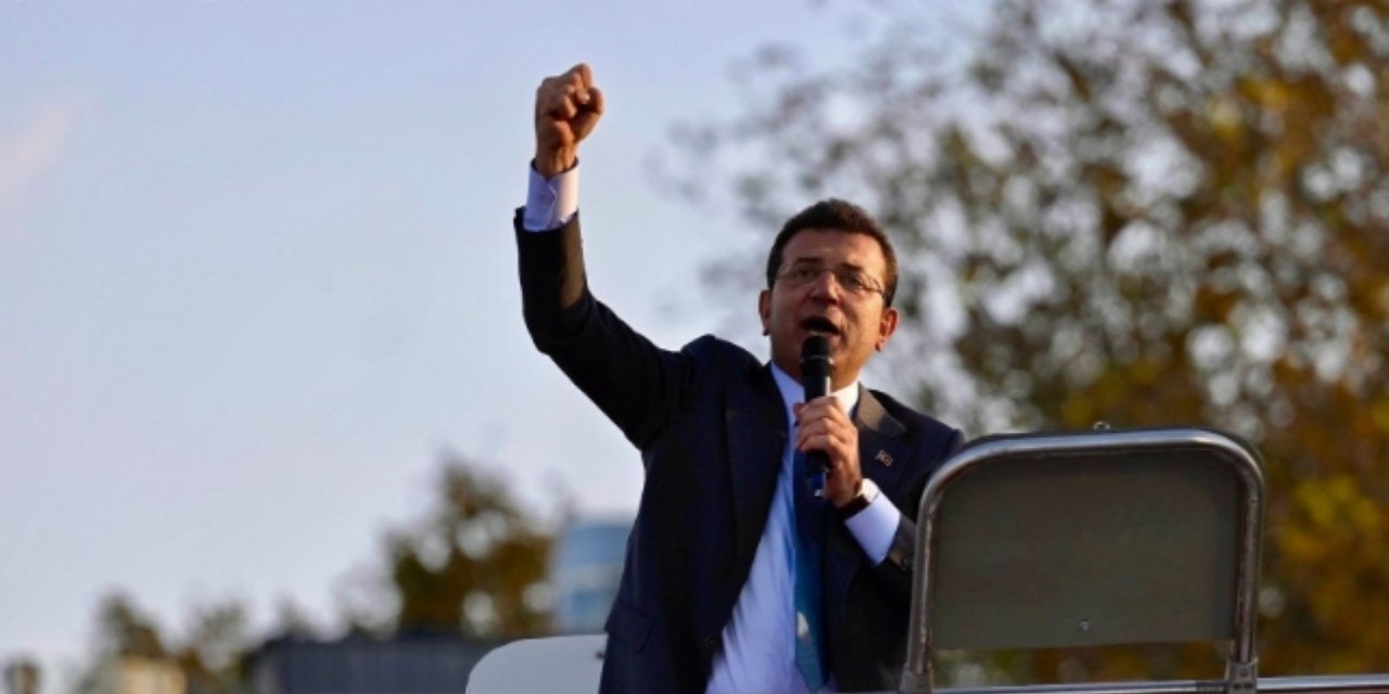 Ekrem İmamoğlu, ODTÜ mezuniyet törenindeki 'favori' pankartını paylaştı