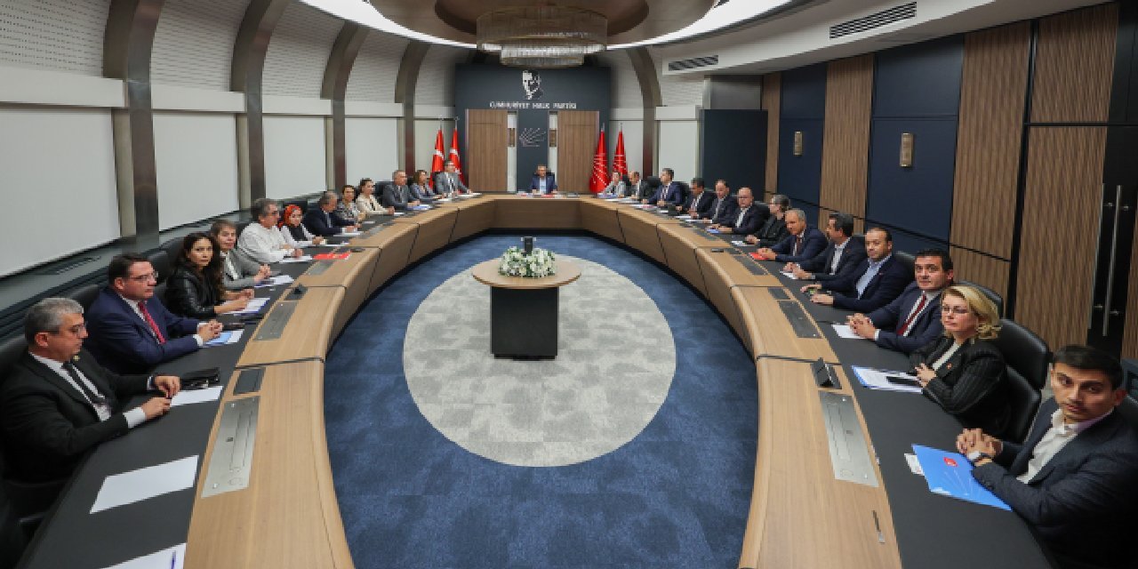 CHP MYK'da gündem komisyon: CHP üye verecek ancak süreç şeffaf yürütülmezse tavrı değişebilir