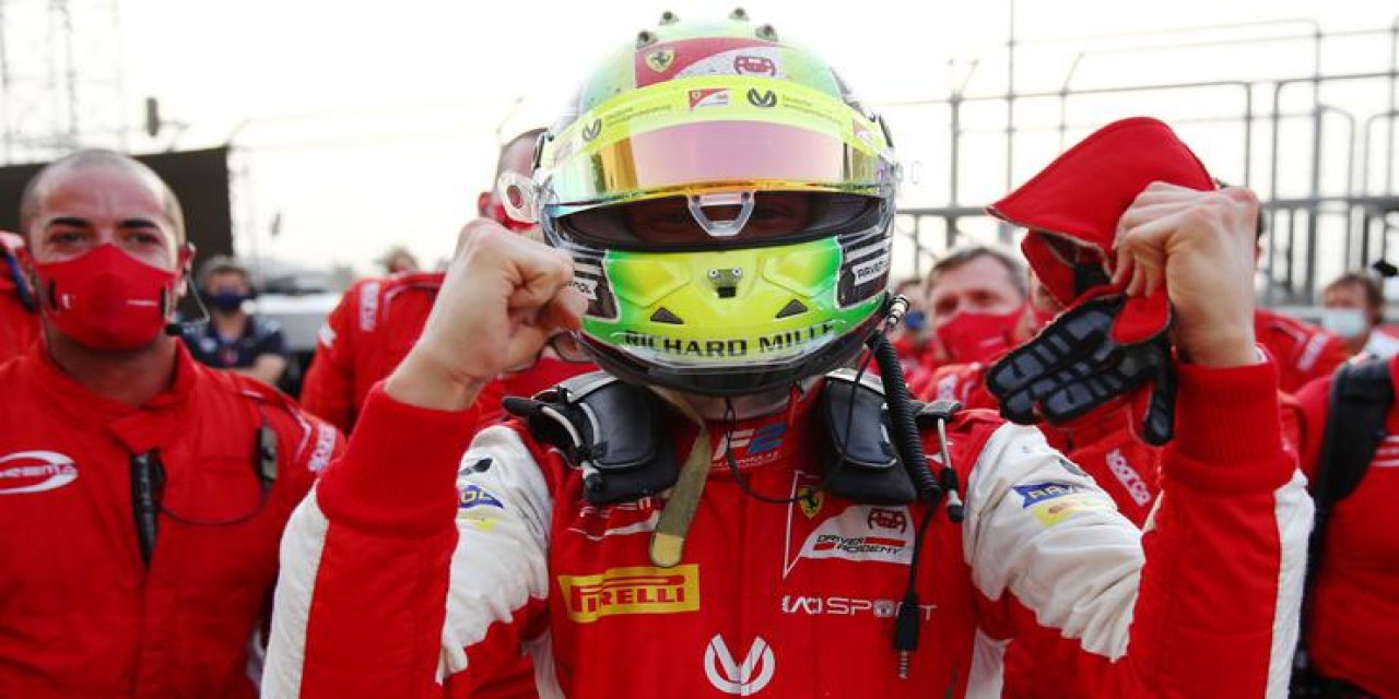 Formula 2'de şampiyon Mick Schumacher
