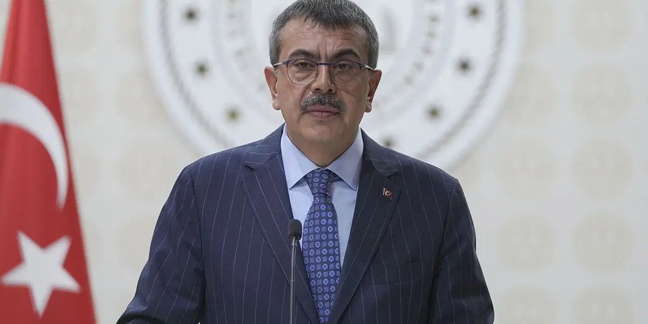 Bakan Tekin’den açıklama: ‘Paylaşılan bizim PDF’imiz değil, 719 sayısı normal’