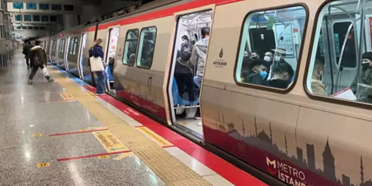 İstanbul'da 2 metro istasyonu kapatıldı