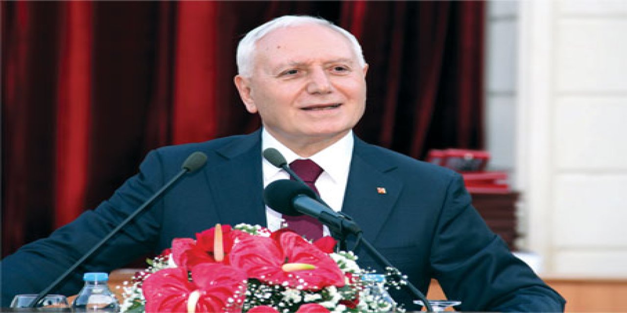 Biri kayaları delerek ormanı yeşertti, diğeri millete ait ormanı betona boğdu.