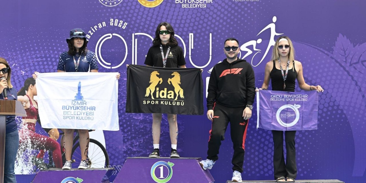 İzmir Büyükşehir’in yüz akı kulübünden 2025’e damga