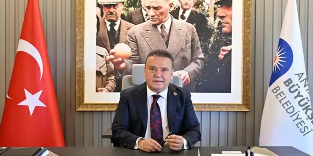 Muhittin Böcek: Demir parmaklıklar inancımızı, umudumuzu asla zapt edemez