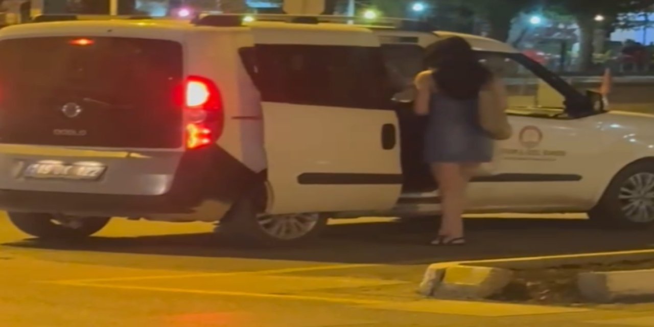 Resmi araca binen kadınların 'escort' olduğu iddia edilmişti: Tahkikat başlatıldı