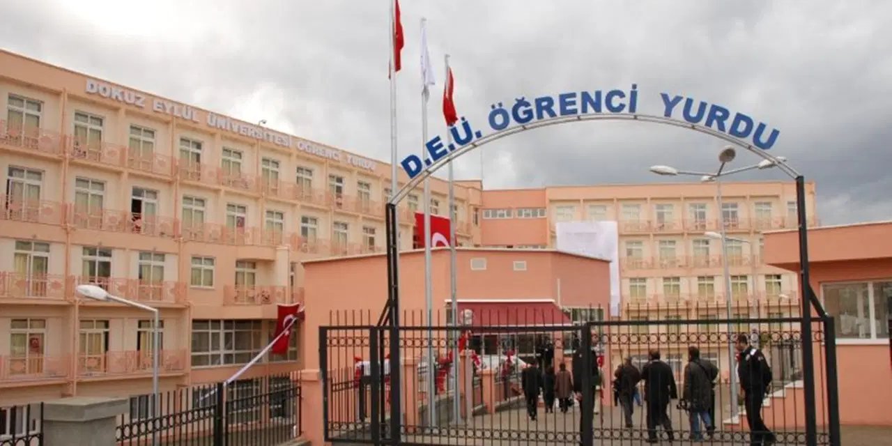 Dokuz Eylül Üniversitesi öğrenci yurdunu kapattı… Eğitim-Sen: Öğrencileri tarikatların eline terk etmek anlamına geliyor