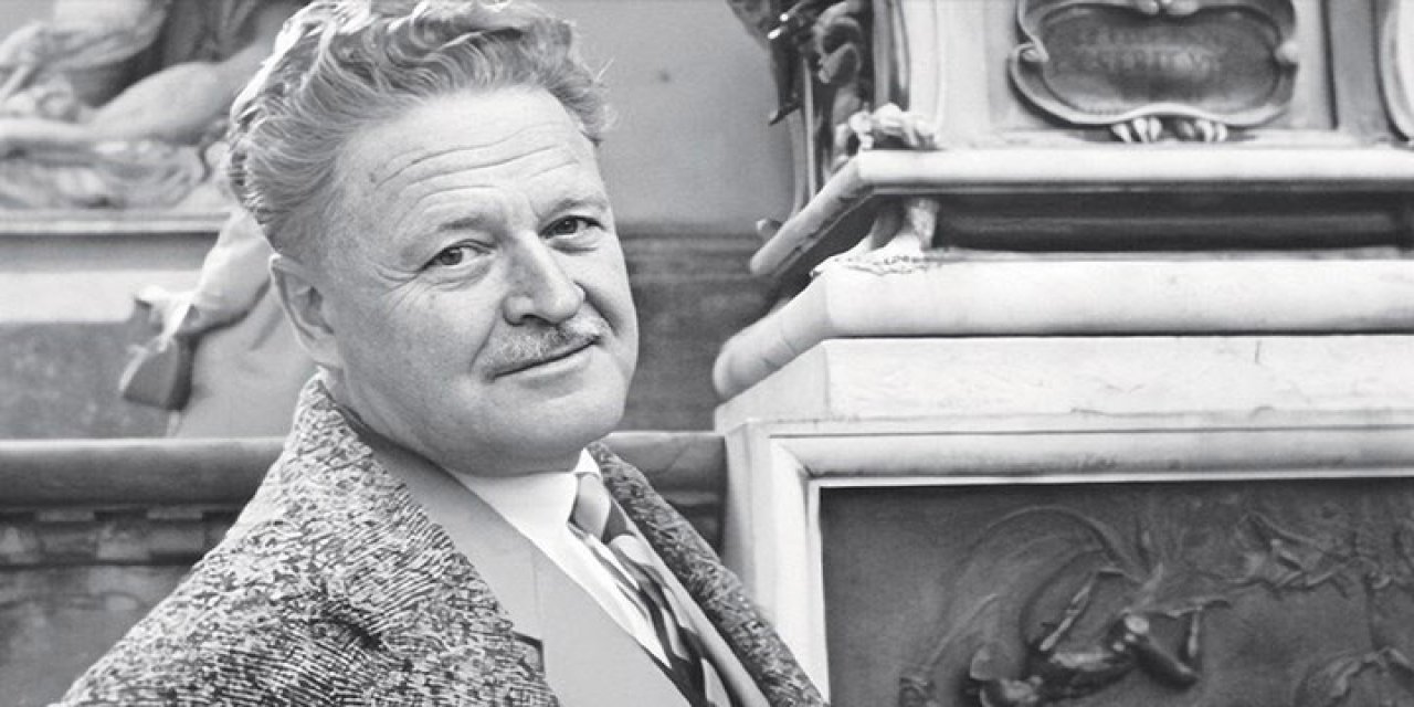 MİT, Nâzım Hikmet'e ait olduğu düşünülen arşiv belgesini paylaştı