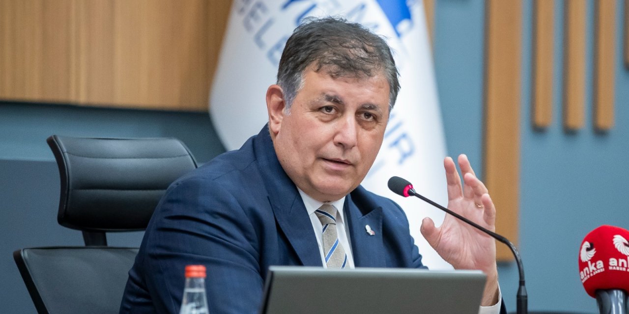 Başkan Tugay, Çerçioğlu’nun kararıyla ilgili konuştu: “Aile değiştirmek gibi bir şey, etik bulmuyorum”