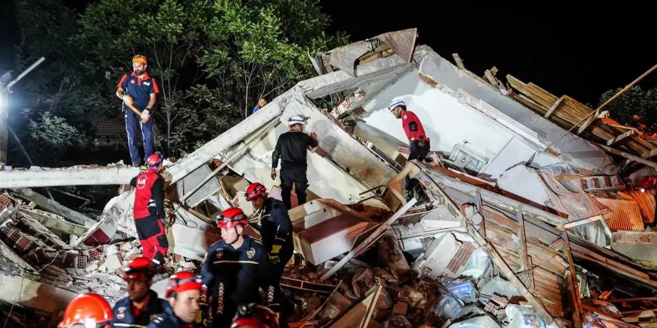 Yaşanan depremler sonrasında sağlıkçılar barınacak yer bulmakta zorlandı: Güvenleri de sarsıldı
