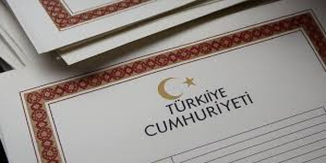 Sahte diplomacı öğrencileri suçladı