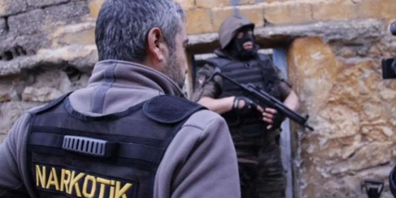 İstanbul'da uyuşturucu operasyonu: 207 kilogram metamfetamin yakalandı!