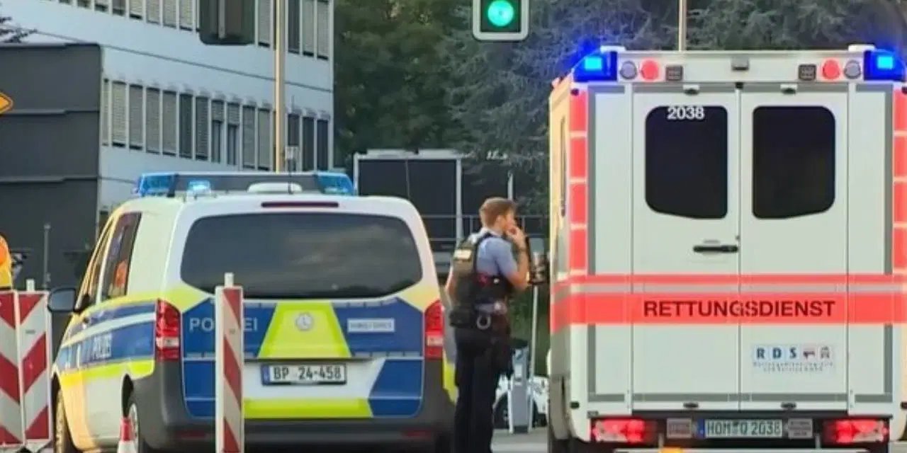 Almanya'da Türk kökenli Alman vatandaşı bir genç bir polisi öldürdü