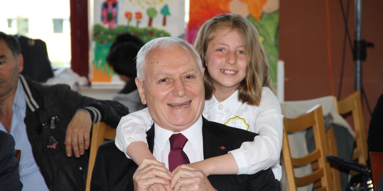 Bebekken karaciğer nakli yaptırdığı hastaneye doktor olacak