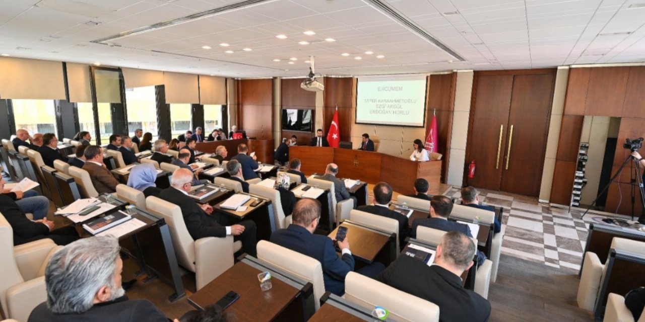 30 yıl sonra CHP’ye geçen ilçede CHP’li meclis üyelerine yönelik tehdit sürüyor: Beyoğlu’nda baskı bitmedi