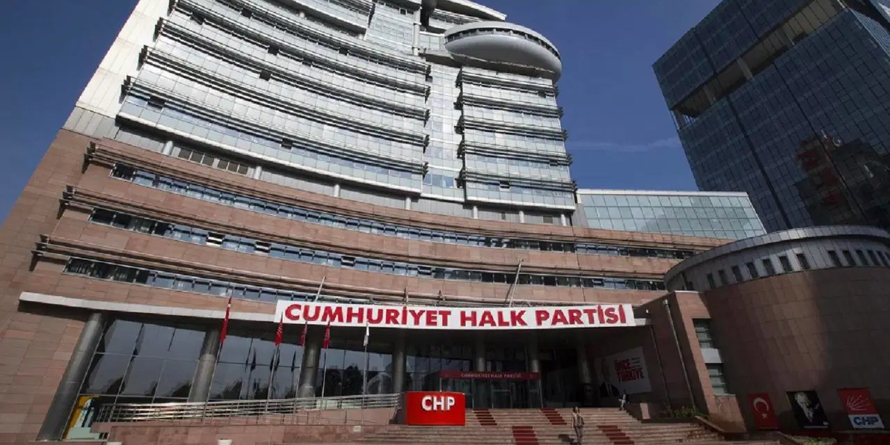 İstanbul il yönetimi görevden uzaklaştırılmıştı: CHP MYK'den olağanüstü toplantı kararı!