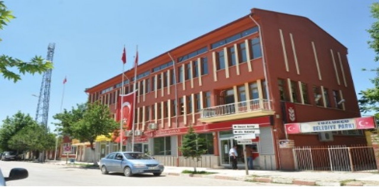 Asgari ücret 4 bin 500 lira yapıldı