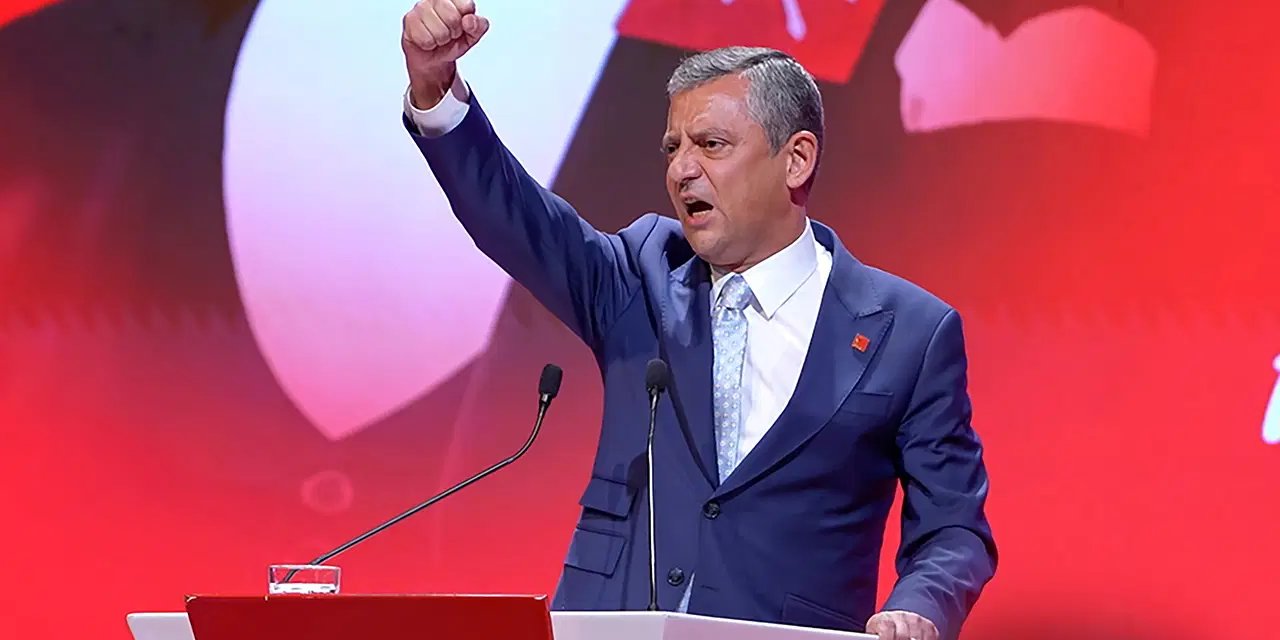 15 Eylül öncesi... Akademisyen ve yazarlardan 'CHP ve Özgür Özel yönetimini destekliyoruz' mesajı!