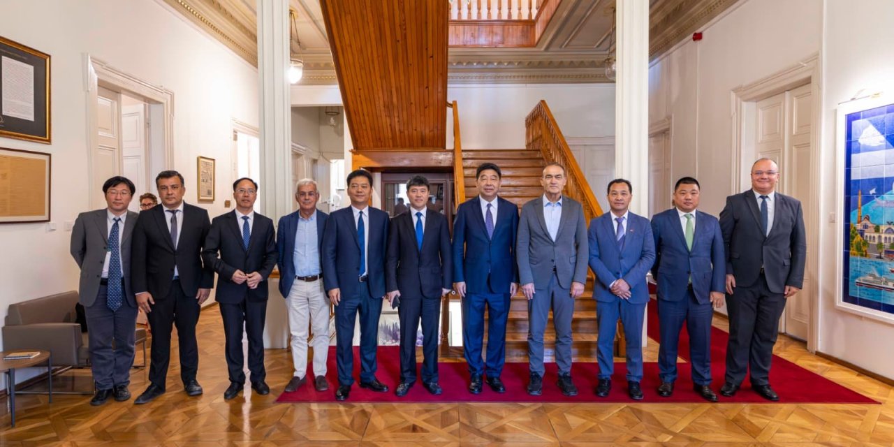 İzmir ile Çin deniz ulaşımında iş birliği yapacak