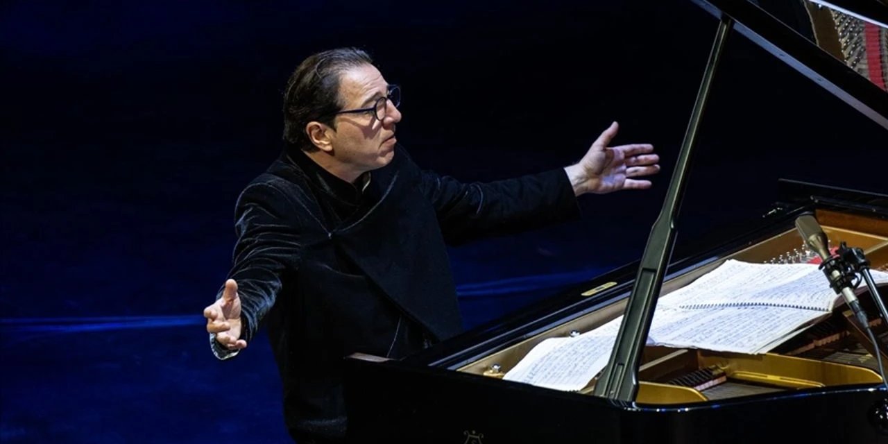 Fazıl Say: Filistinli sivillerin katledilmesine karşı çıktığım için sansüre uğradım