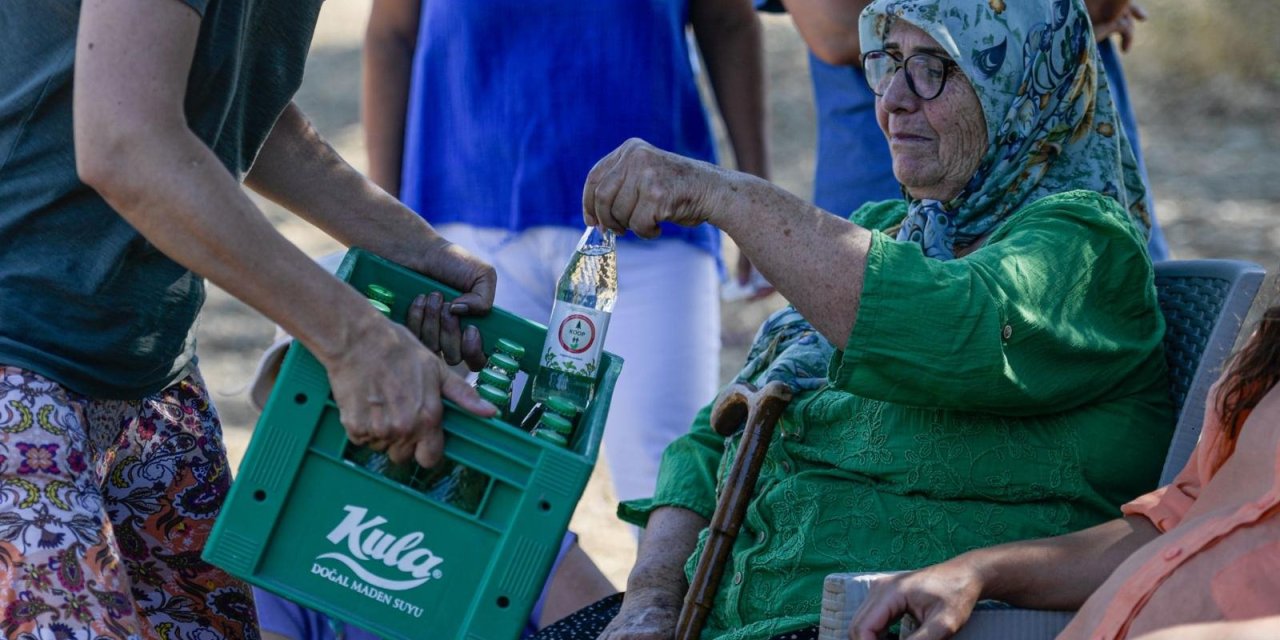 İzmir Büyükşehir’in fide desteği sıfır şekerli gazoza dönüştü