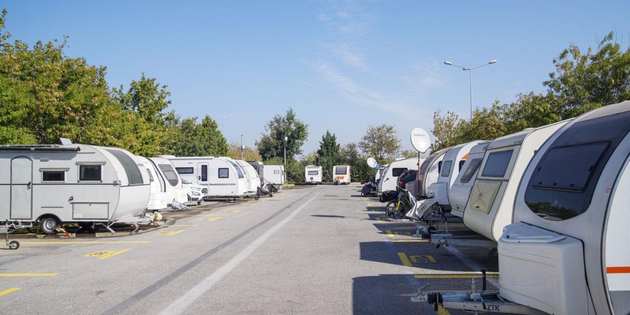 Karavancıların tercihi İnciraltı Karavan Parkı