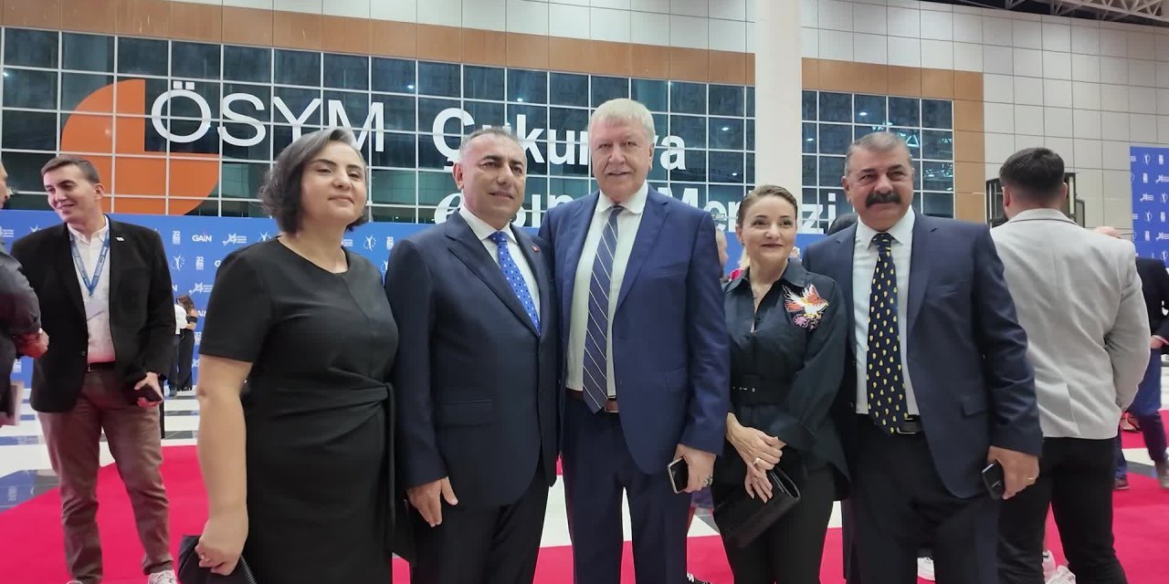 Zeydan Karalarsız Altın Koza: "O da bir şey mi" ve "Ev" filmlerine ödül