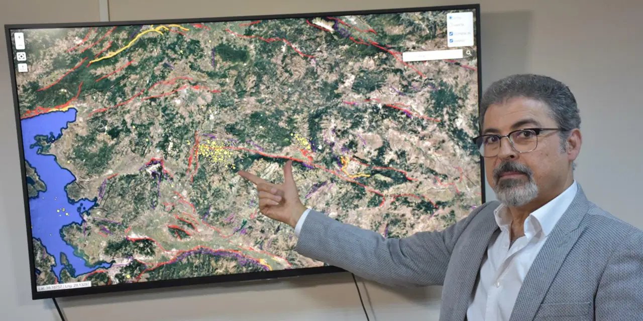 Ege’de faylar harekete geçti