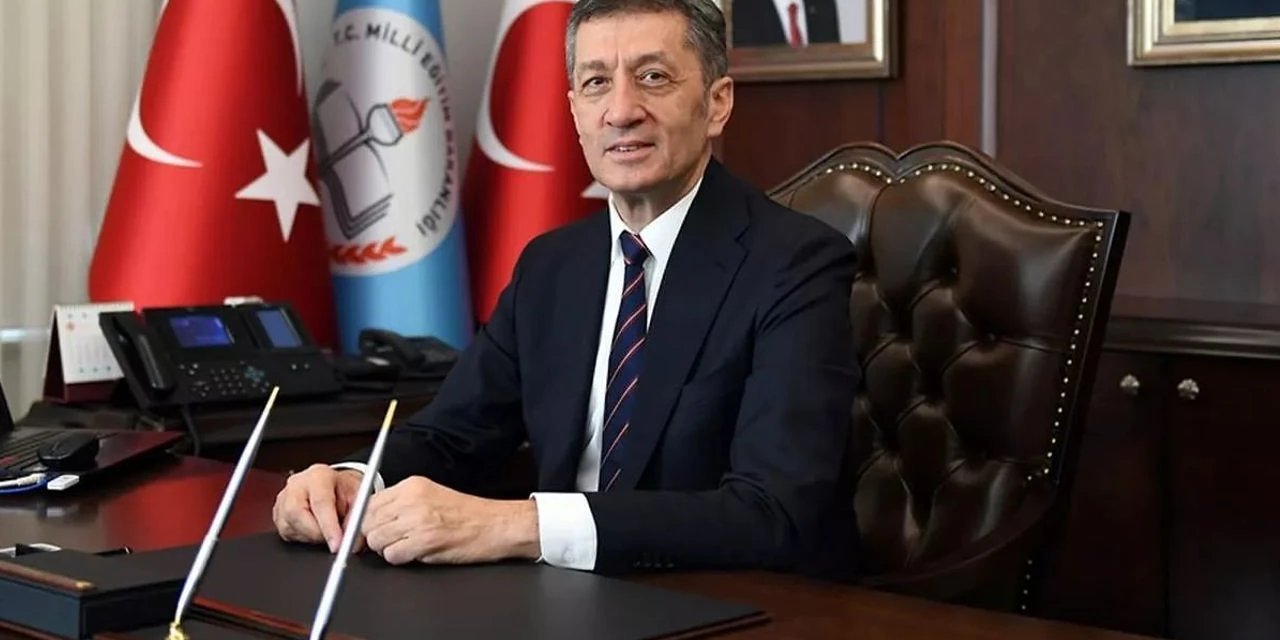 MEB, eski bakan Ziya Selçuk’un okuluna da ‘Maarif Modeli’ uyarısı gönderdi