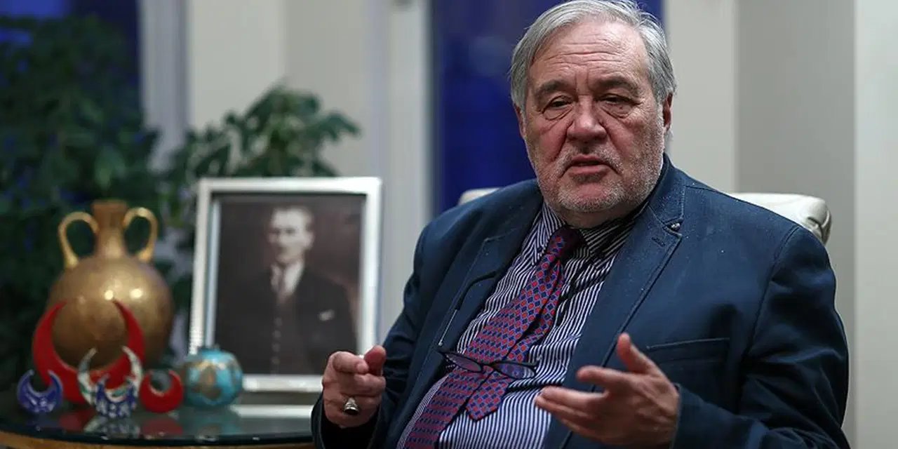 İlber Ortaylı'dan sağlık durumu hakkında açıklama: 'Önceki sıkıntılarıma hiç benzemeyecek kadar ağır'