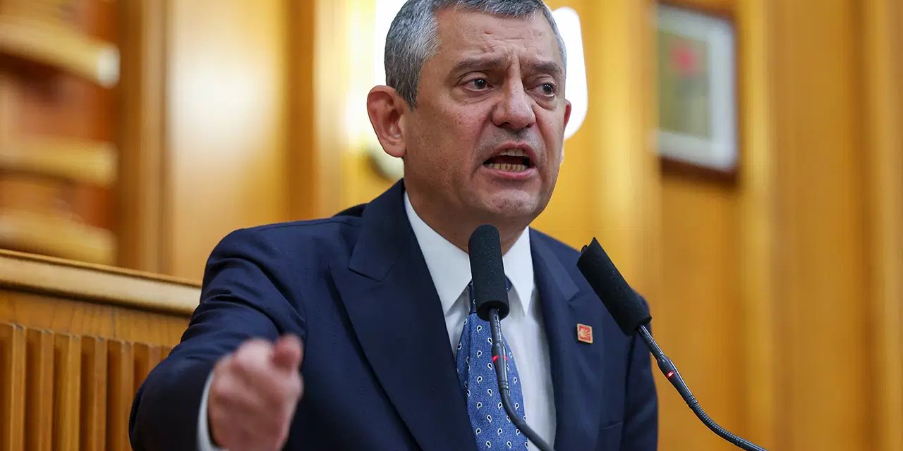 Özgür Özel CHP Grup Toplantısı'nda: Erdoğan'ı, Bahçeli'yi ve yandaş medyayı bombaladı