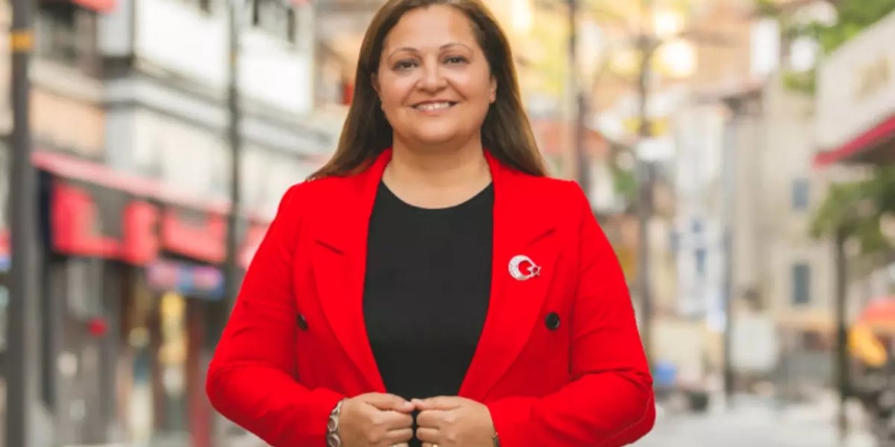 Burcu Köksal Sessizliğini Bozdu: Herkesi Suçladı Ama ‘CHP’den Gitmiyorum’ Dedi