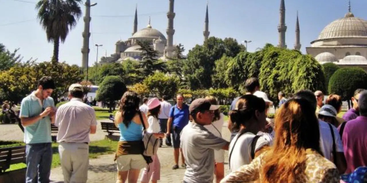 İstanbul Valiliği'nden 'hanutçuluk' genelgesi: O esnafa 10 güne kadar kapatma cezası verilecek!