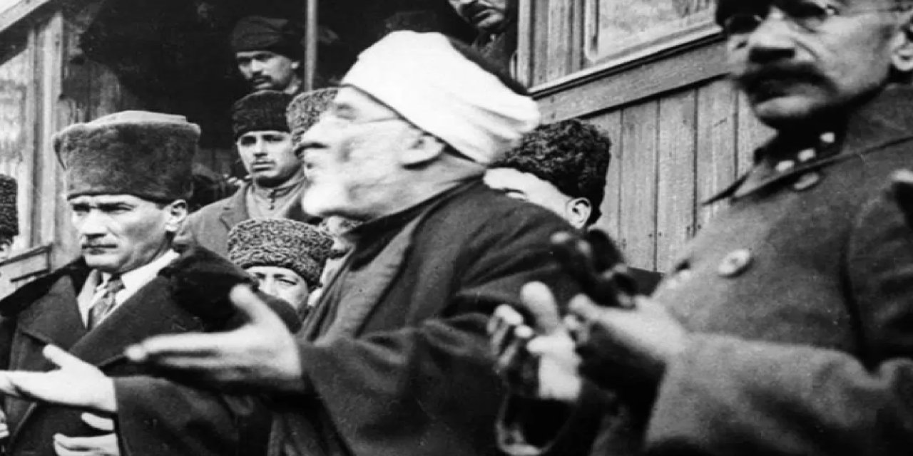 Börekçi’nin mezarı bakımsız, taşında yazım hatası var: Diyanet’in ilk başkanına vefasızlık