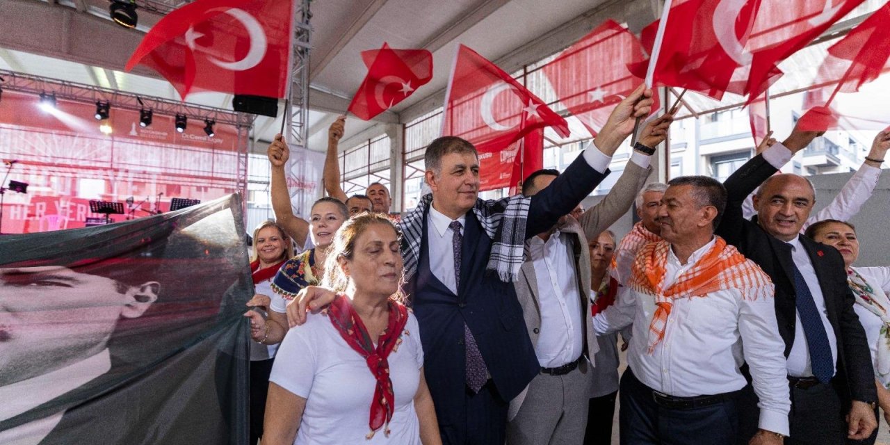Başkan Tugay: “Cumhuriyet’e ve milletimize sahip çıkacağız”